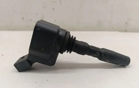 High voltage ignition coil