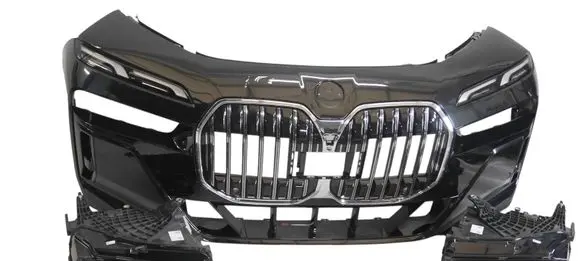 BMW 7 G70 Front bumper 19338651 731000093 0000522748