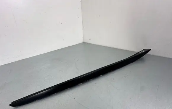 Windshield trim