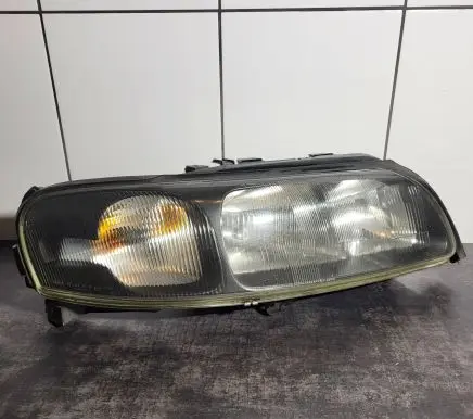 Volvo V70 Headlight/headlamp 8620687 89004806