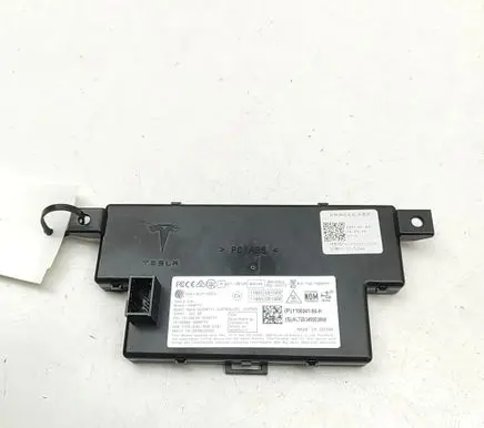 Tesla Model 3 Door central lock control unit/module 110024190H 175553500A