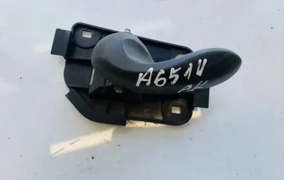 Fiat Punto (188) Front door interior handle a739