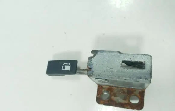 Honda FR-V Fuel tank opening switch 