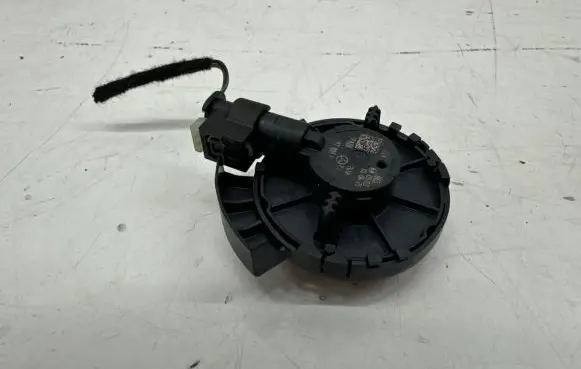 Mercedes-Benz CLA C118 X118 Airbag deployment crash/impact sensor A1679050800