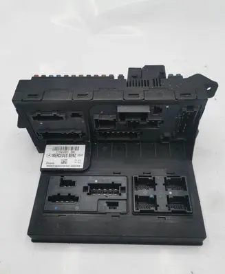 Mercedes-Benz E W211 SAM control unit 2115453901