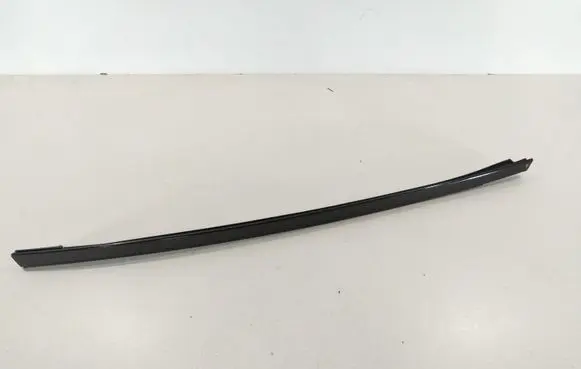 BMW 5 F10 F11 Windshield trim 51137362463 7362463