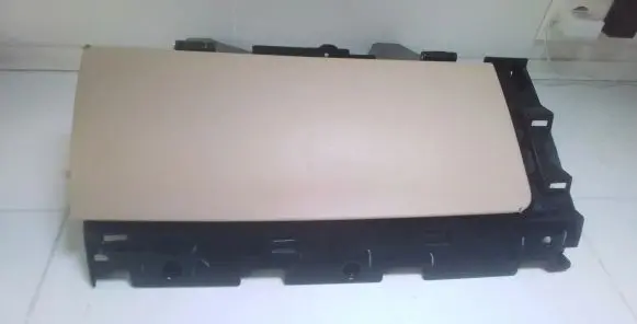 Tesla Model S Glove box 103510400A 1003327101 100229900B