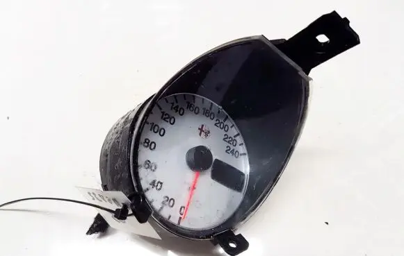 Alfa Romeo 156 Speedometer (instrument cluster) 6850840010A 6160340010A