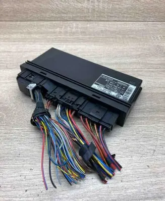 BMW 5 E60 E61 Comfort/convenience module 6969012 E6xKBM
