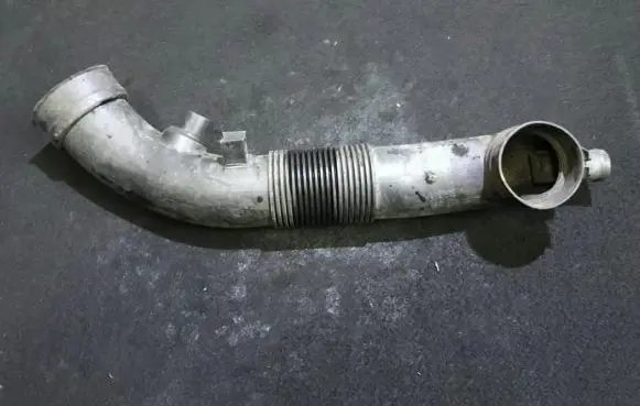 Opel Corsa D Air intake hose/pipe 55557181 467582339