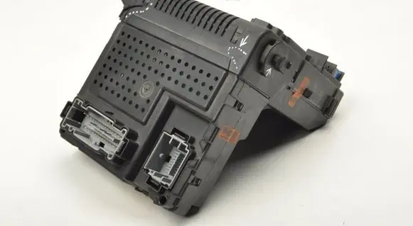 Volvo S60 Central body control module 30728542