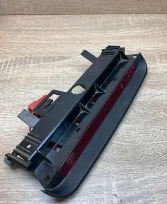 Peugeot 806 Third/center stoplight 22837004 00081104