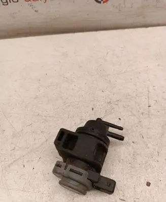 Nissan X-Trail T31 Vacuum valve 8200575400