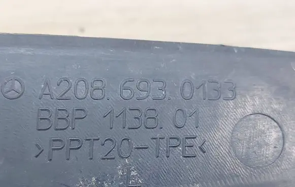 Mercedes-Benz CLK A208 C208 Rear/tail light trim molding A2086930133 BBP113801