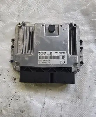 Honda Civic Engine control unit/module 37820RSSE24 1039S21689 0281013407