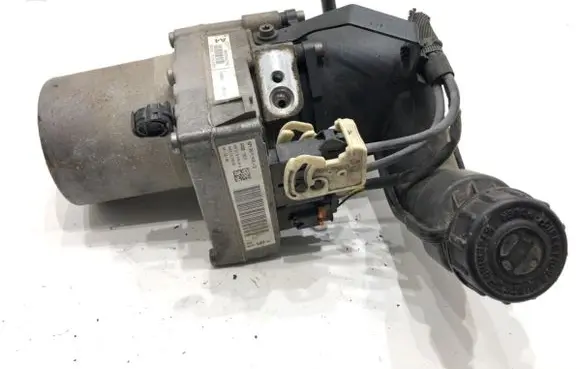 Peugeot 508 Power steering pump A5101676