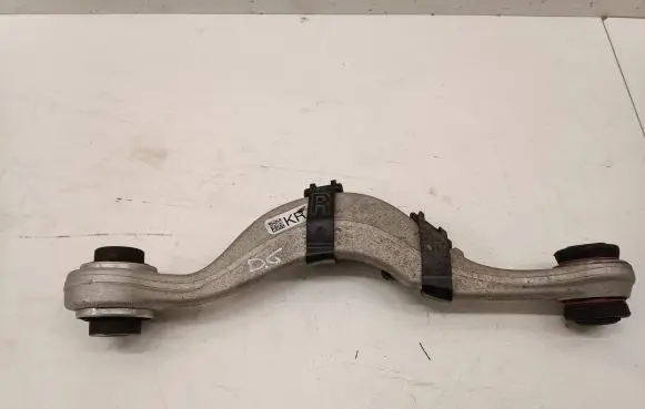 BMW 5 G30 G31 Rear upper control arm/wishbone 6861120