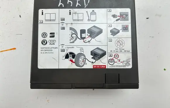 Audi A6 S6 C7 4G Tire air pump compressor 8P0012615A