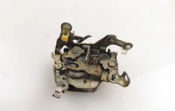 Nissan Patrol 160 Front door lock