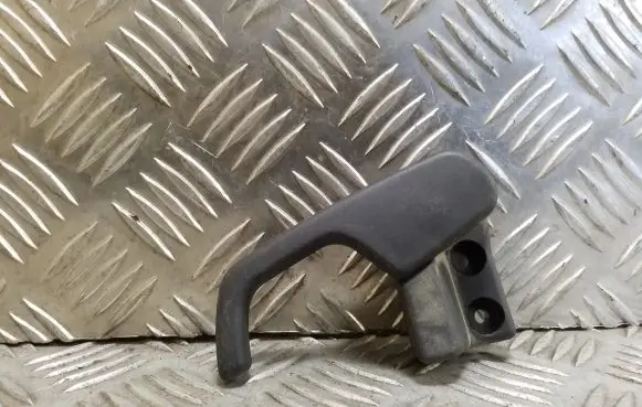 Volkswagen PASSAT B4 Engine bonnet (hood) release handle 3A1823533