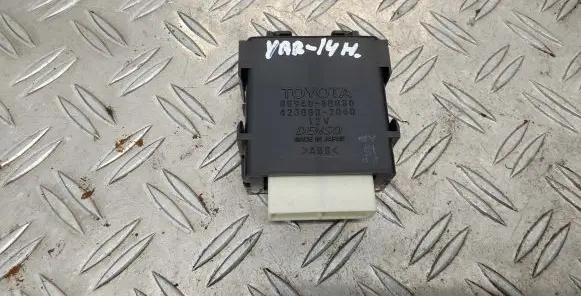 Toyota Yaris Window wiper relay 859400D030
