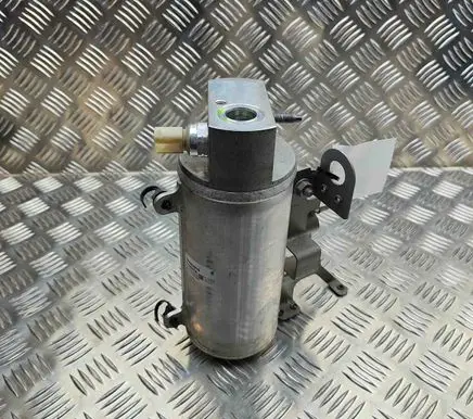 Volvo XC40 Air conditioning (A/C) air dryer P32289936 32289936
