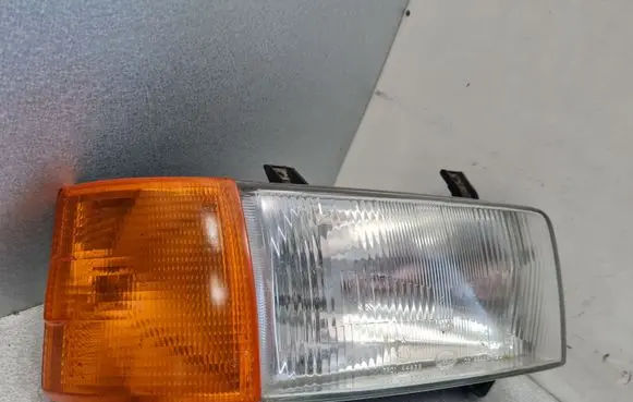 Volkswagen Transporter - Caravelle T5 Headlight/headlamp 30213637000 7R0144438