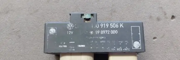 Volkswagen Golf IV Coolant fan relay 1J0919506K 898972000