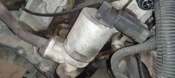 Dodge Magnum EGR valve 0828F30