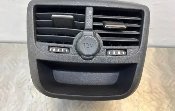 Peugeot 508 Rear air vent grill 9688876277