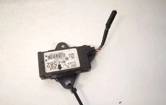 Mitsubishi Outlander Antenna control unit mn141582