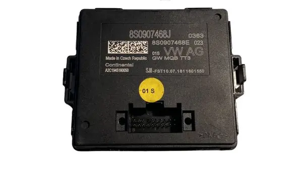 Audi TT TTS RS Mk3 8S Central body control module 8S0907468J