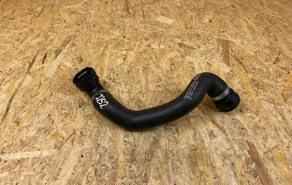 Mercedes-Benz C W205 Engine coolant pipe/hose A2055010282