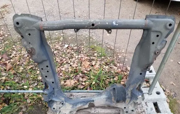 Honda FR-V Front subframe