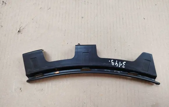 Porsche Macan (95B) Rear bumper mounting bracket 95B853828