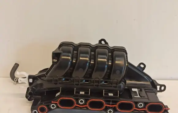 Suzuki Swift III Intake manifold