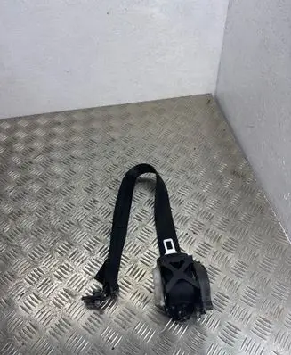 Audi Q3 8U Rear seatbelt 8U0857805