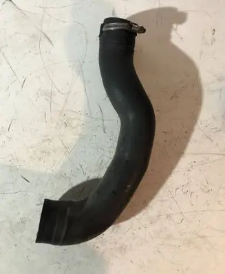 Opel Zafira B Intercooler hose/pipe 55557088 315840884