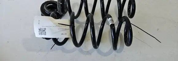 BMW 2 F45 Rear coil spring 6871665