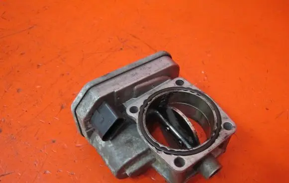 Chevrolet Zafira B Throttle body valve 8981052101