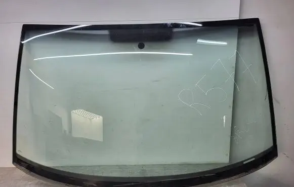 Volkswagen Transporter - Caravelle T5 Front windscreen/windshield window 