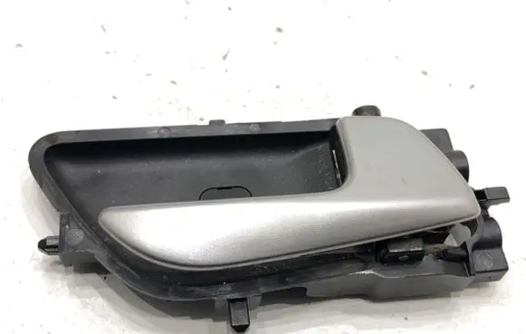 Hyundai i20 (GB IB) Front door interior handle 82620-C7000