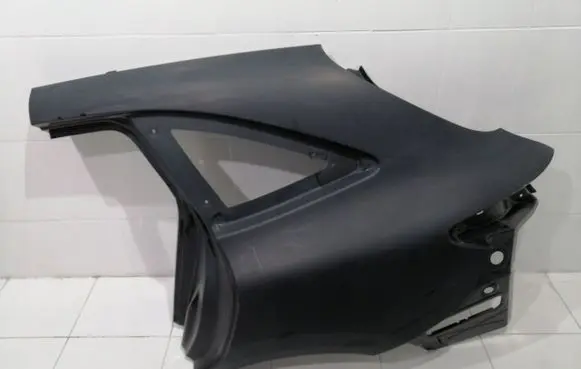Mercedes-Benz EQC Rear quarter panel 
