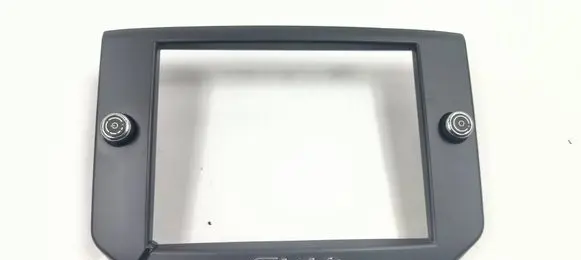 Radio/GPS head unit trim