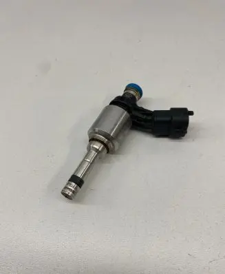 KIA Ceed Fuel injector 353102B110