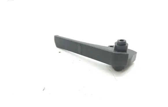 Peugeot 308 Engine bonnet (hood) release handle