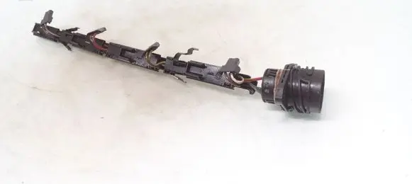 Seat Alhambra (Mk1) Fuel injector wires 038971803