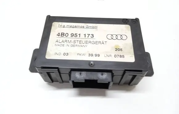 Audi A6 S6 C5 4B Alarm control unit/module 4B0951173