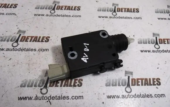 Toyota Avensis T220 Tailgate boot lock/latch motor 6915005010