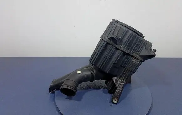 Alfa Romeo Giulietta Air filter box 51807689